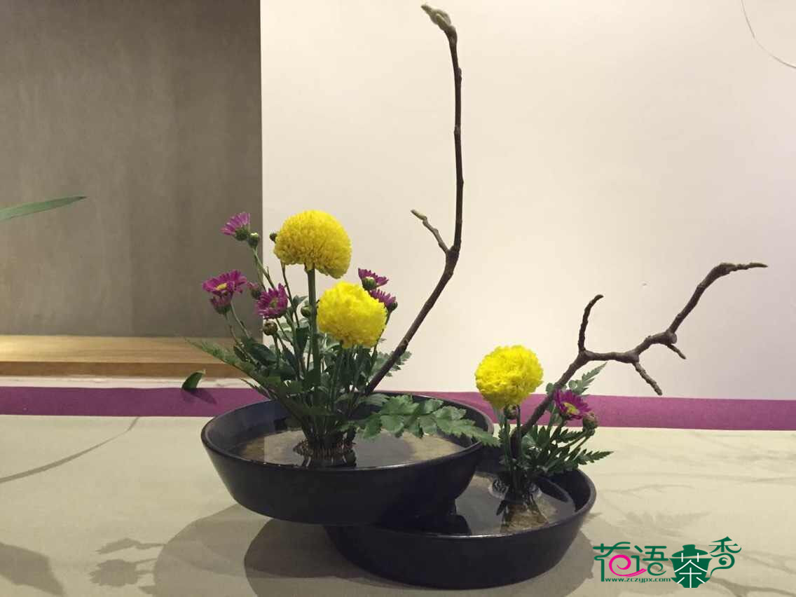 下岗失业人员插花培训作品